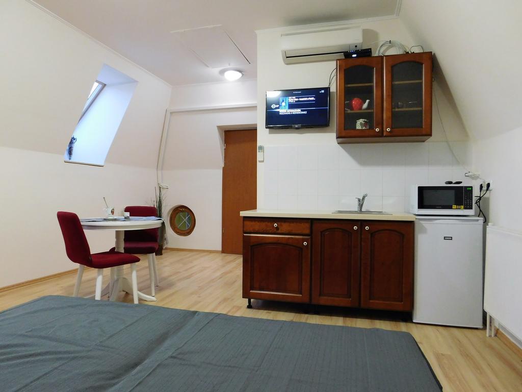Tulipán Apartman Balatonalmádi Kültér fotó