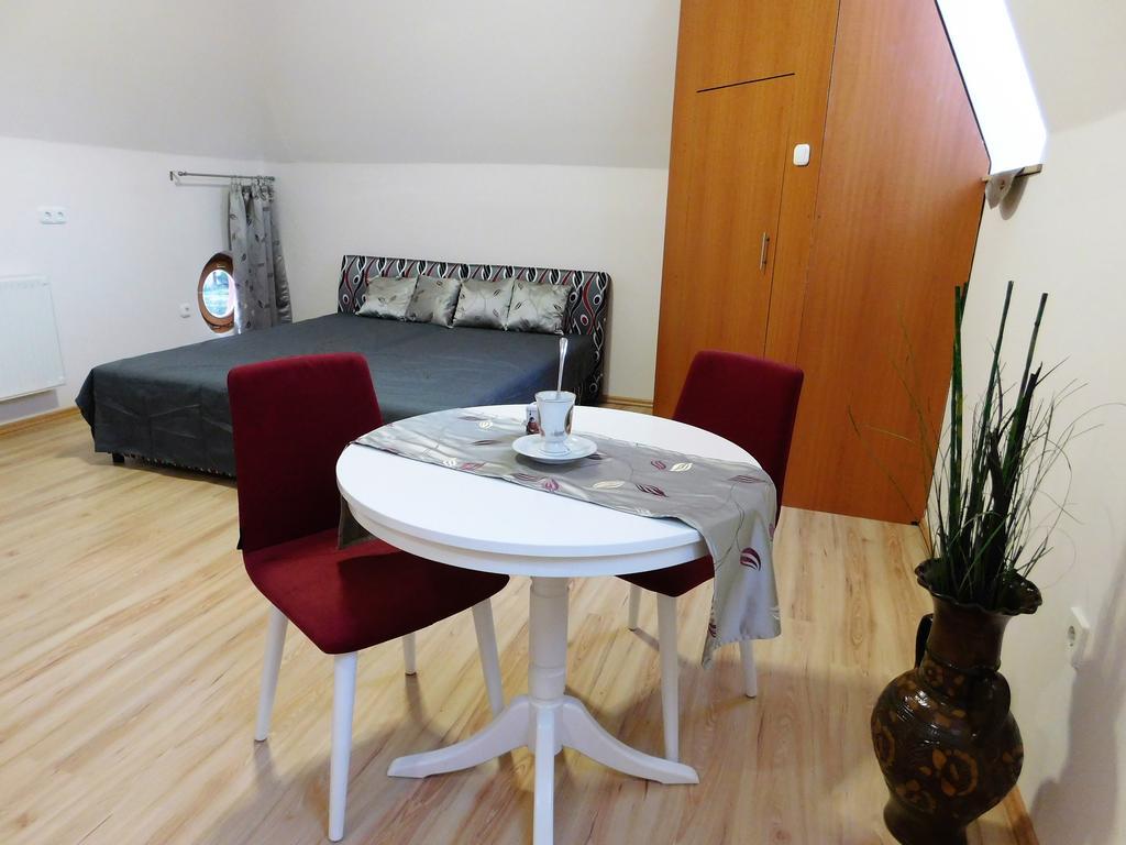 Tulipán Apartman Balatonalmádi Kültér fotó